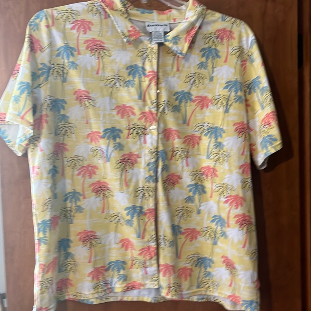Bon Worth Button down blouse with palm trees , size large